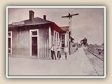 The Cornelius Depot. In the front: Agent Forbis and his wife with Mac White (1910).